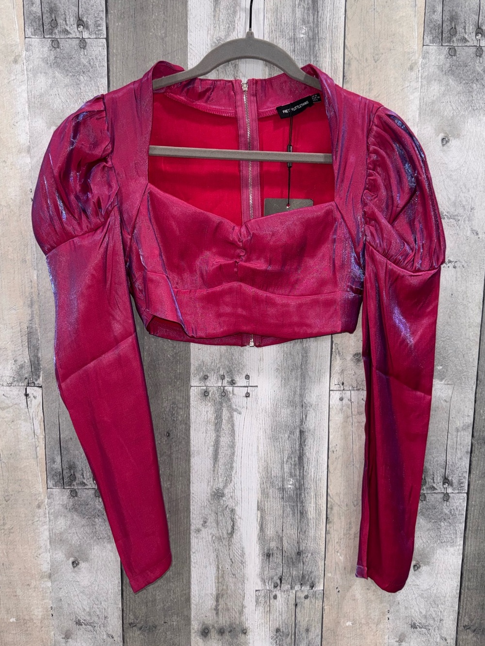 PrettyLittleThing Magenta Metallic Puff Sleeve Cropped Blouse Sz. 6 Pink